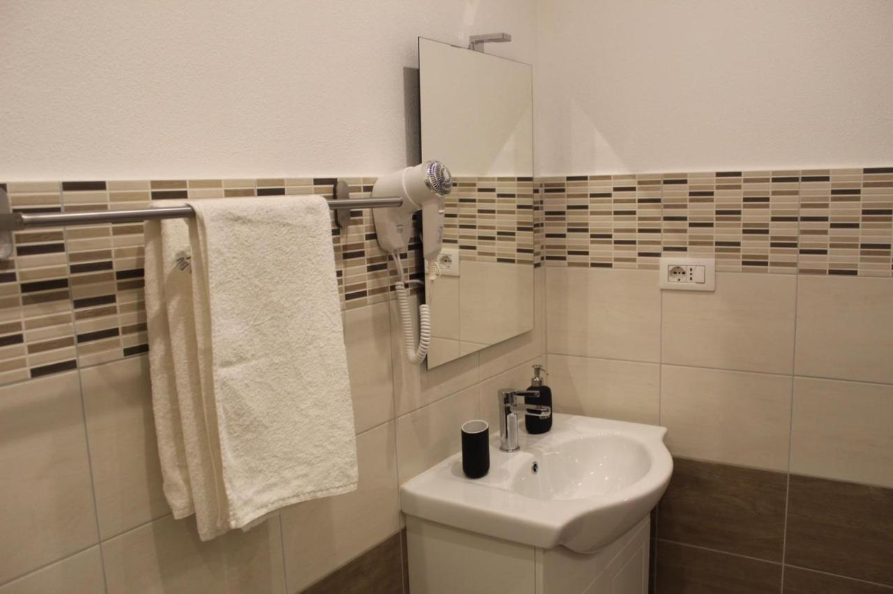 U Baruni B&B Messina Exterior foto